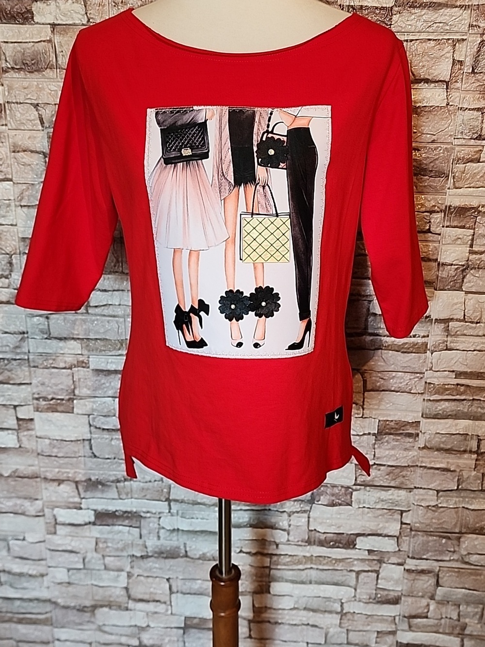 LaMu  3/4 Sleeves Fashion  Red Blouse Brand New No Tag